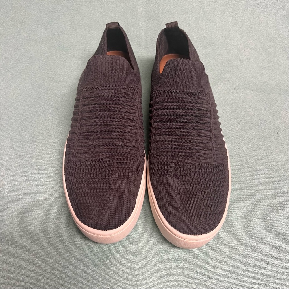 Dunes women’s size 9 slip-On Sneakers in charcoal knit stretch fabric comfort